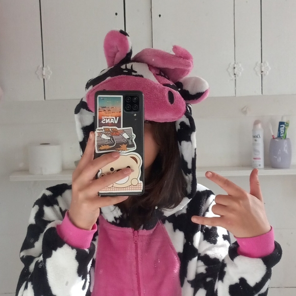 Meet your Posher, Dakota the - Picture 1 of 1